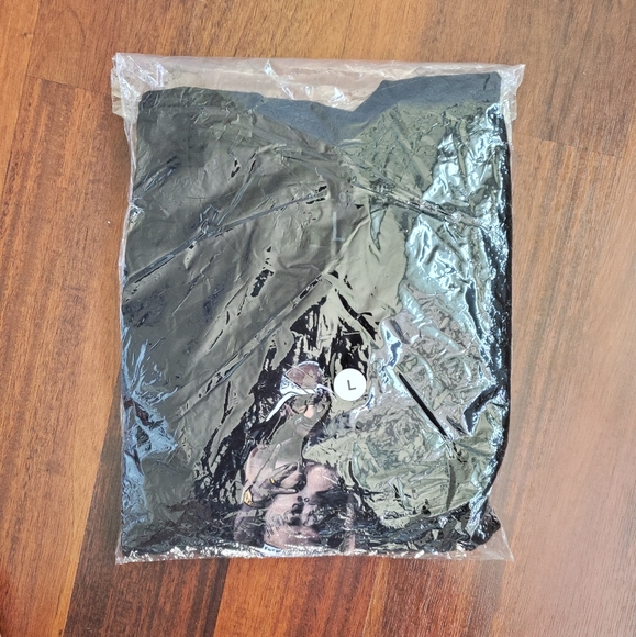 Intclts "Tupac Ghandi" T-Shirt - Picture 3 of 3